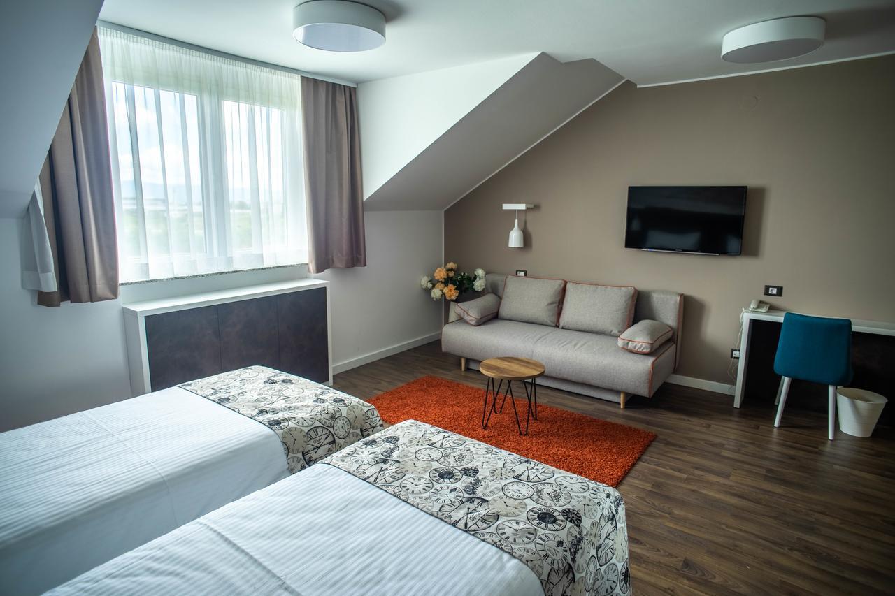 Hotel Time Velika Gorica Ngoại thất bức ảnh