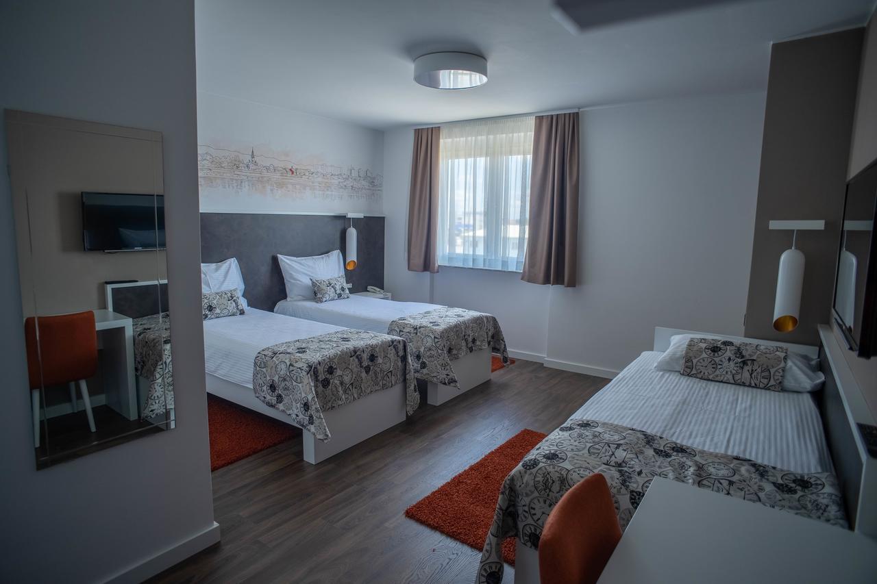 Hotel Time Velika Gorica Ngoại thất bức ảnh